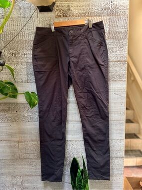 Mountain Hardwear | AP Skinny Low-Rise Technical Pants - Women's 4/30, Dk. Gray
